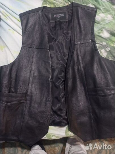 Верхняя одежда на взрослого мужчину