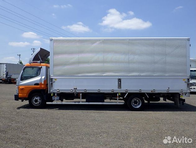 Промтоварный фургон Mitsubishi Fuso Canter, 2016