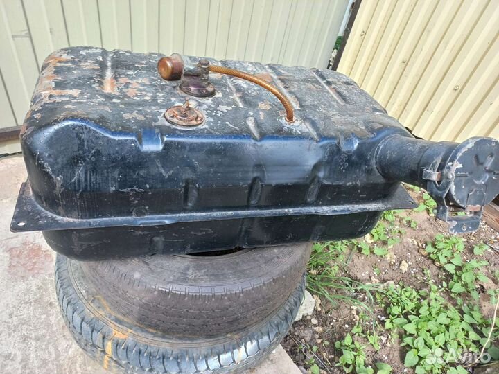 Топливный бак газ