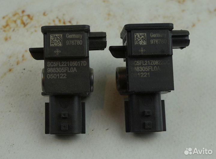 Датчик удара боковой 988305FL0A Renault Arkana