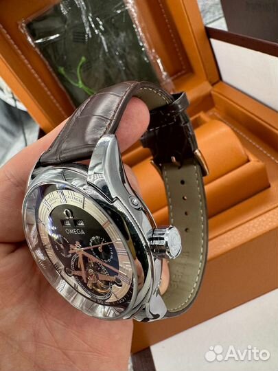 Часы механические Omega