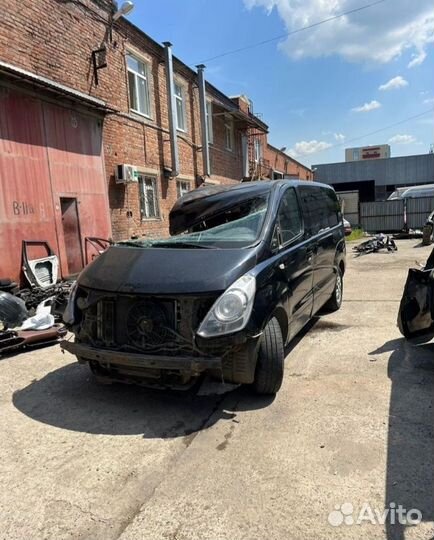 В разборе Хендай H1 Хендай Гранд Старекс 2.5 D4CB