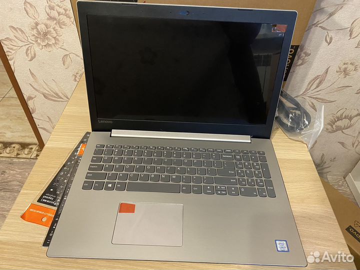 Ноутбук lenovo