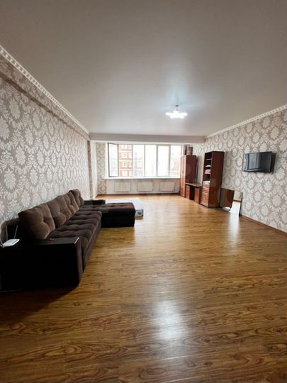 2-к. квартира, 95 м², 5/10 эт.