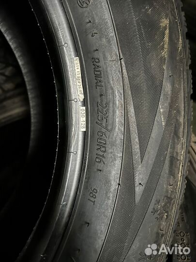 Viatti Brina V-521 225/60 R16 98T