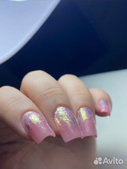 Маникюр и педикюр