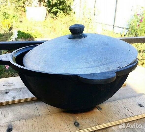 Казан чугунный узбекский с крышкой для плова