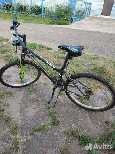 Велосипед Forward Titan (черно-зелёный)