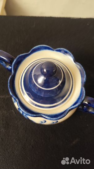 Фарфоровая сахарница 