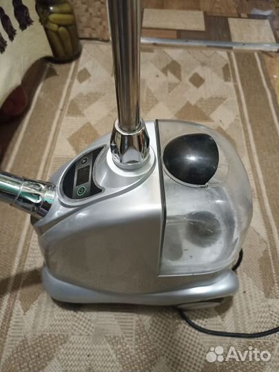 Отпариватель для одежды напольный вертикальный