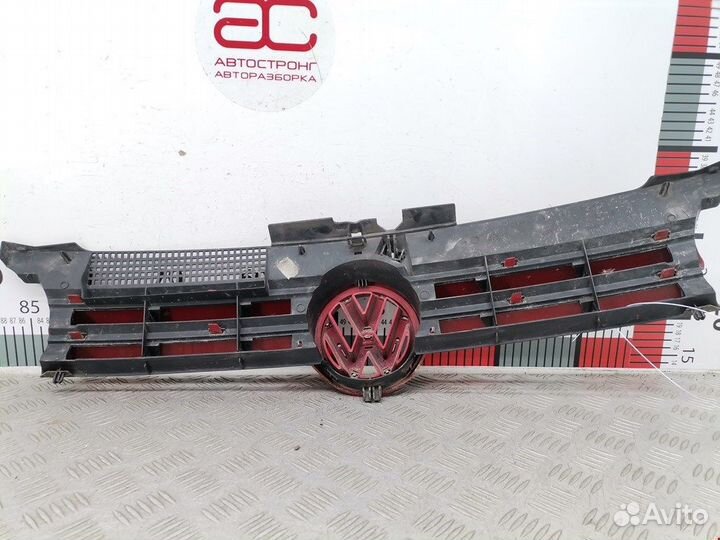 Решетка радиатора для Volkswagen Golf 4 1J0853653C