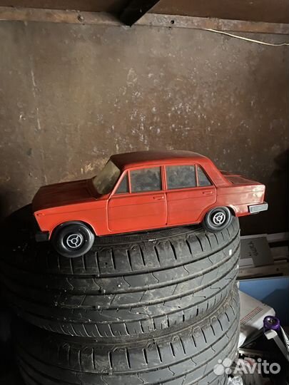 Модель автомобиля ваз 2103