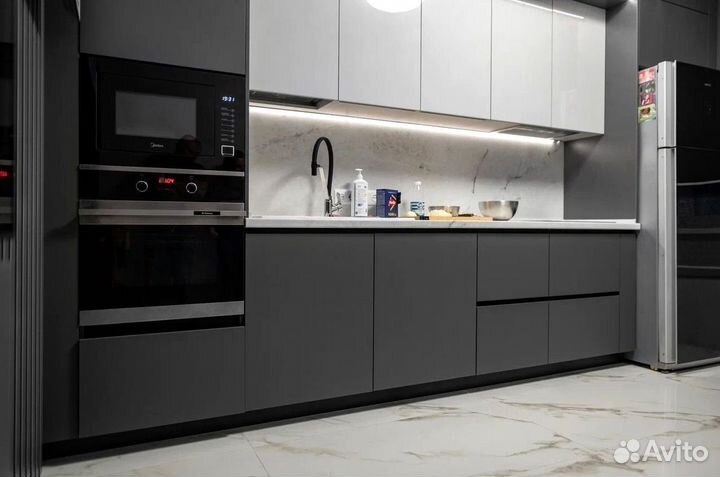 Кухонный гарнитур на заказ от фабрики
