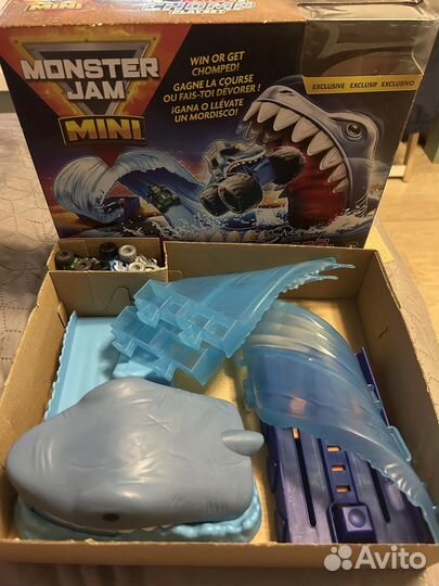 Трек Monster jam Ловушка акула