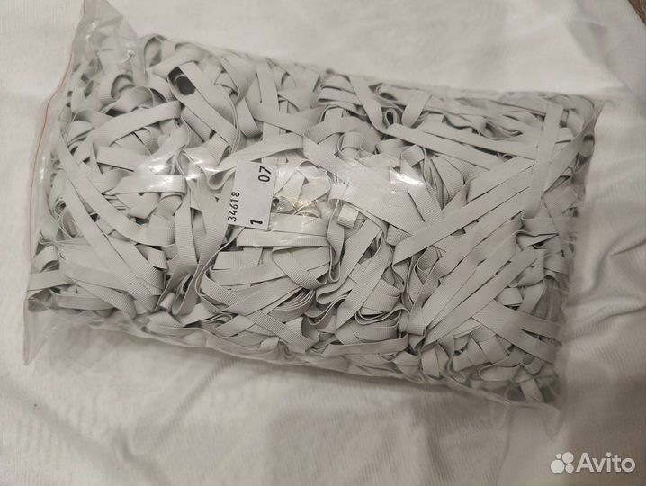 Латексная резинка для купальника