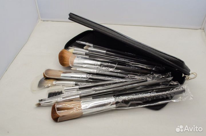 Кисти для макияжа MAC