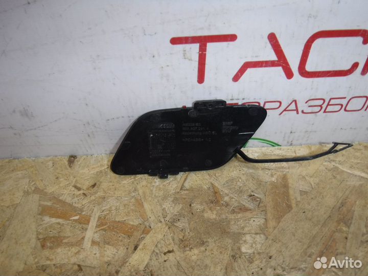 Заглушка буксировочного крюка задняя левая Audi Q7