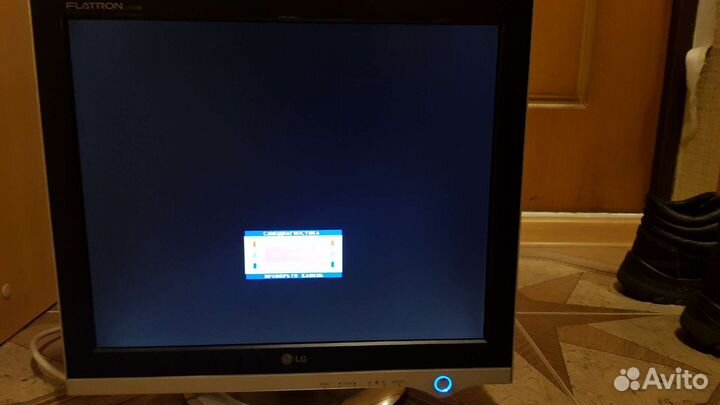 Монитор LG flatron L1720B