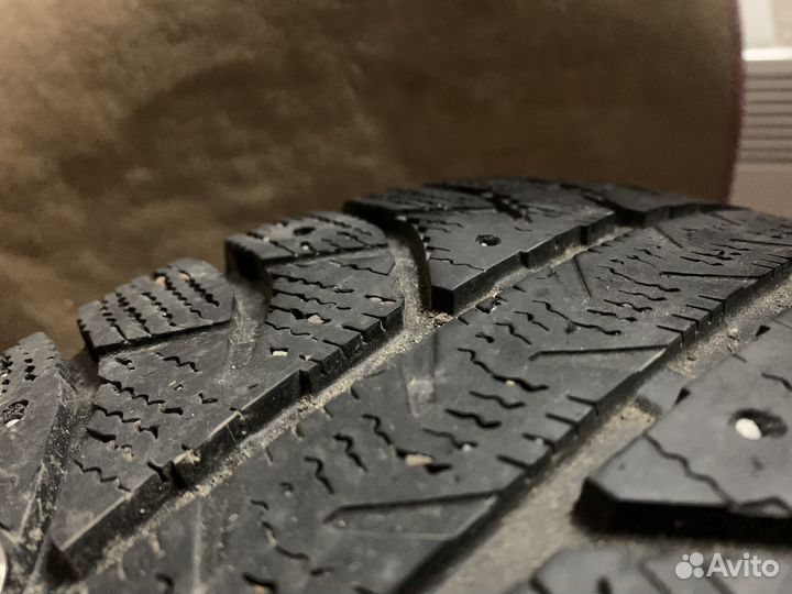 Bridgestone Ice Cruiser 7000 195/65 R15