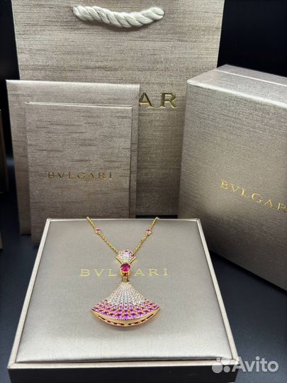Колье золотое Bvlgari