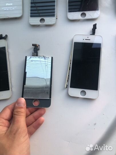 Дисплеи на айфон корпуса 5s