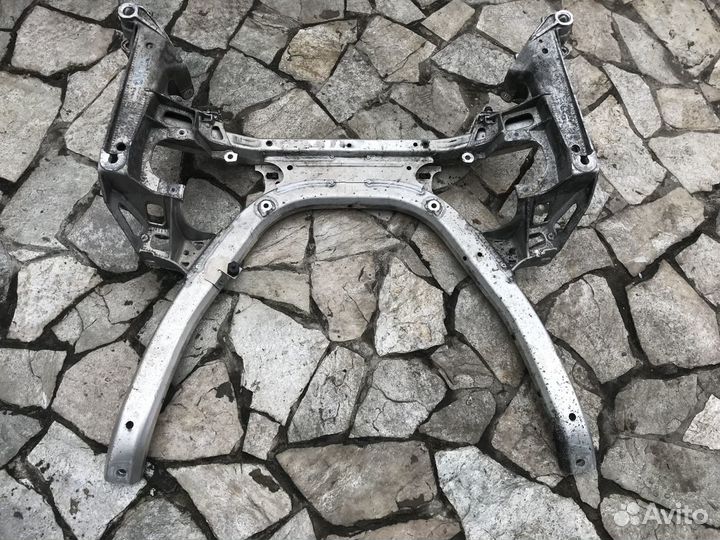 Подрамник передний BMW 5 E60