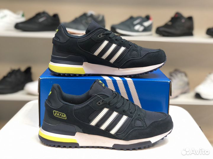 Кроссовки Adidas zx750