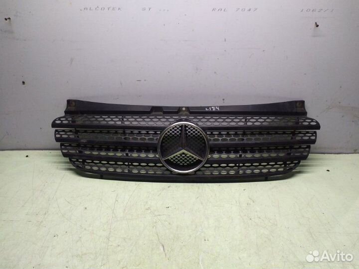 Решетка радиатора Mercedes Vito W639 ом646