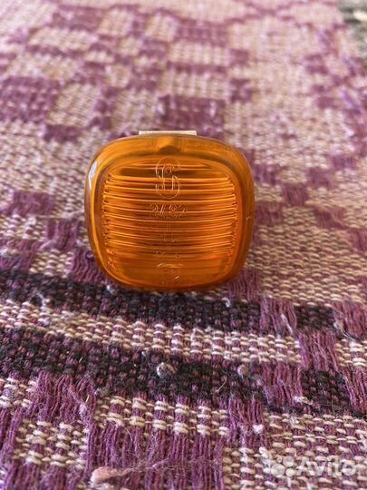 Повторитель поворота в крыло 4D0949101