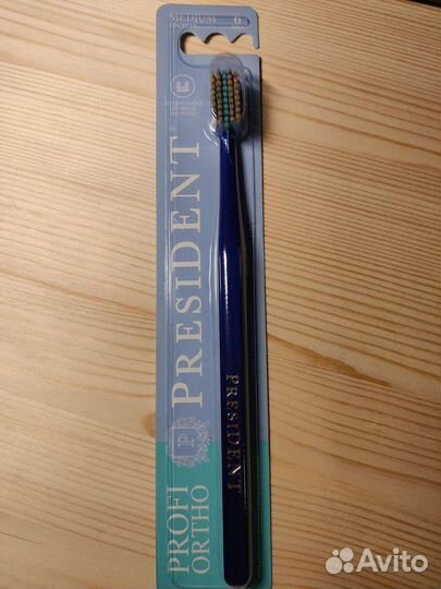 Щетка ортодонтическая