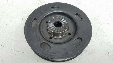 Шкив коленвала Skoda Octavia 3 A5 1Z5 tfsi cdaa