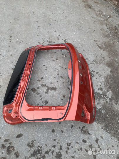 Vesta sw cross крышка багажника