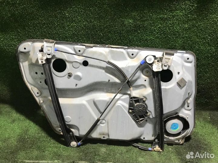 Стеклоподъемник передний правый Volkswagen Passat