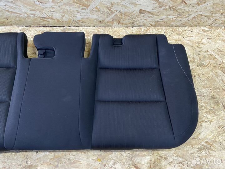 Заднее сиденье - низ Lexus NX