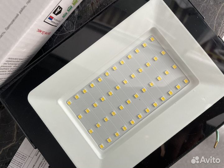 Светодиодный прожектор 50вт