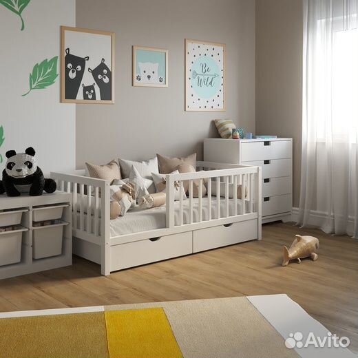 Детская кровать из массива дерева