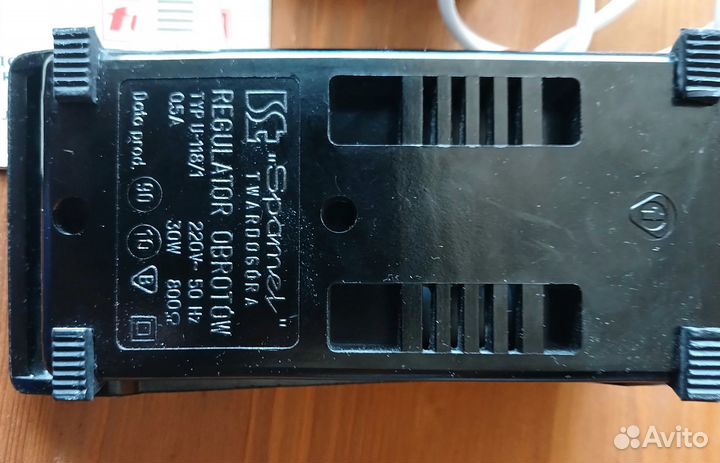 Педаль для швейной машинки и электродвигатель