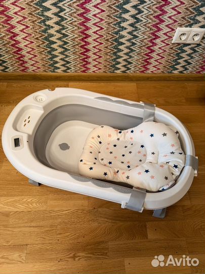 Ванночка для купания новорожденного