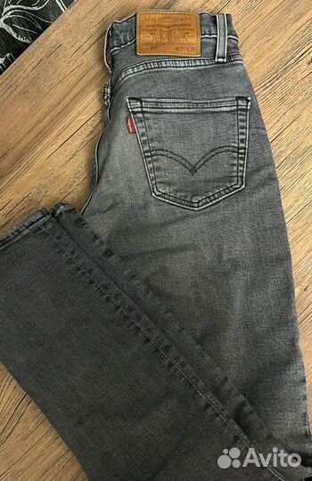 Джинсы мужские levis 511 w27 L32