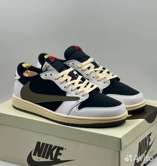 Nike Air Jordan 1 Low & Travis Scott