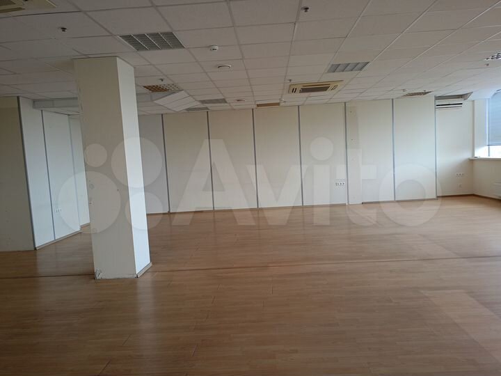 Офисное помещение с панорамным видом