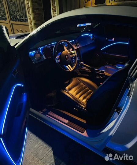 Атмосферная подсветка салона авто