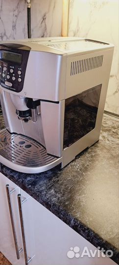 Кофемашина delonghi