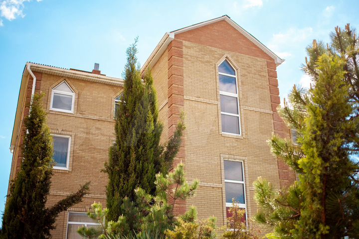 Гостиница, 750 м²