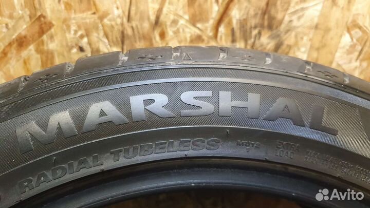 Marshal MU12 235/45 R17 97W