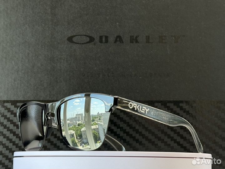 Солнцезащитные очки Oakley Frogskins Lite Hi Res