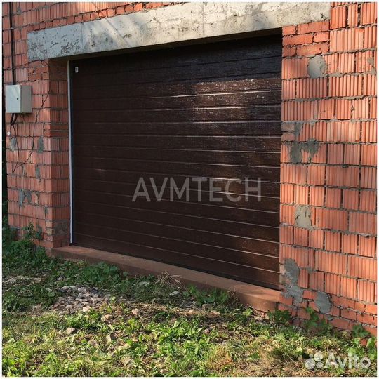 Секционные ворота для гаража