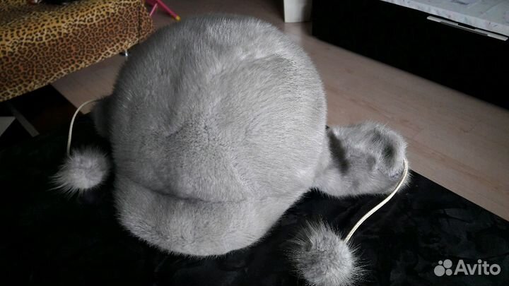 Женская шапка