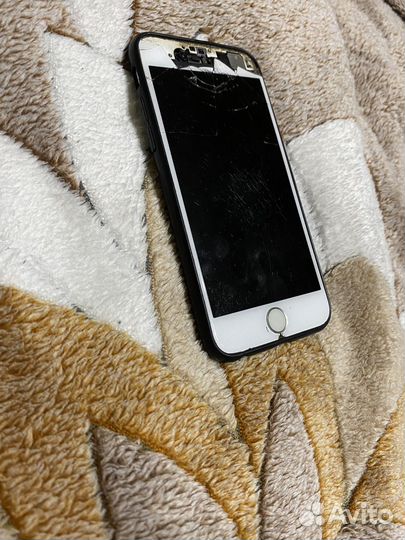 Телефон iPhone