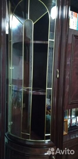 Стенка лакированная